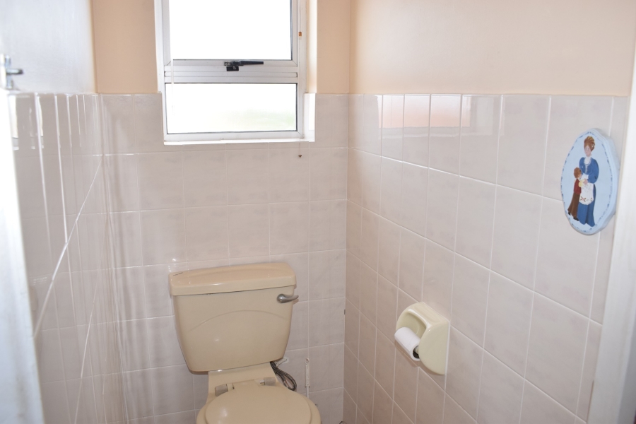 2 Bedroom Property for Sale in Struisbaai Western Cape